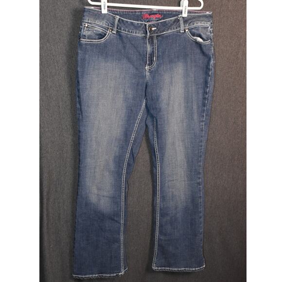 Wrangler Boot Cut Women's 15/16x32 Pink Logo Western Denim Jeans Distressed - Picture 1 of 9